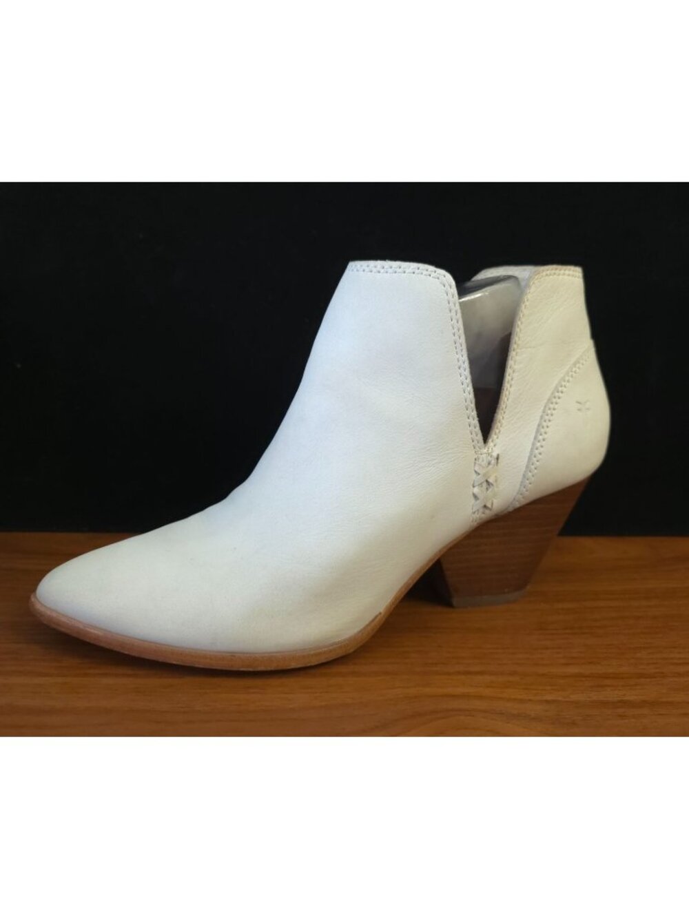 Frye REINA Cut Out Bootie White Leather Ankle Booties Boots Women's Sz 8M